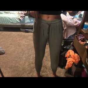 American Eagle green jogger style pants